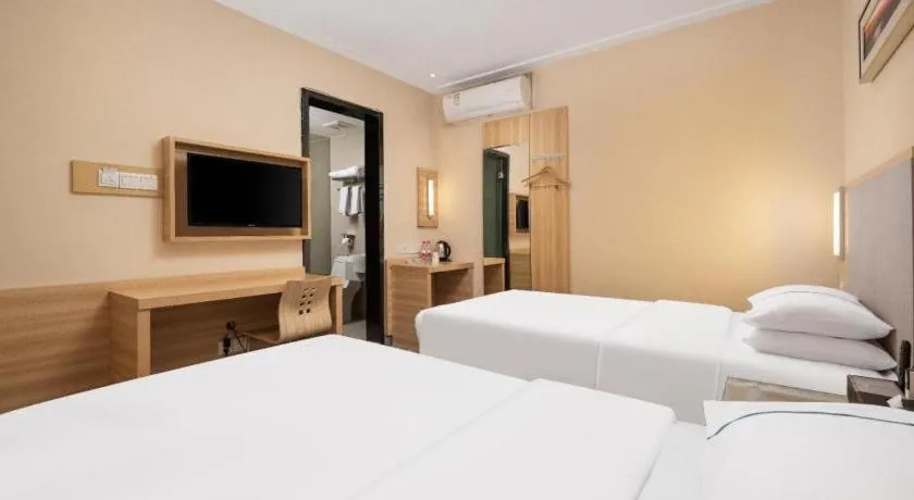 Bed in City Comfort Inn Wuhan Xudong Xiaoping Hubei University