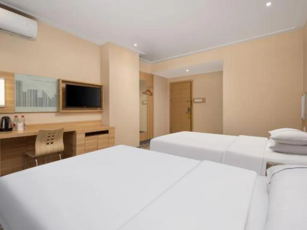 Bed in City Comfort Inn Wuhan Xudong Xiaoping Hubei University