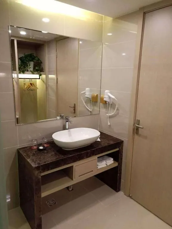 Borrman Hotel Hefei Guogou Plaza Sanli'an Metro Station