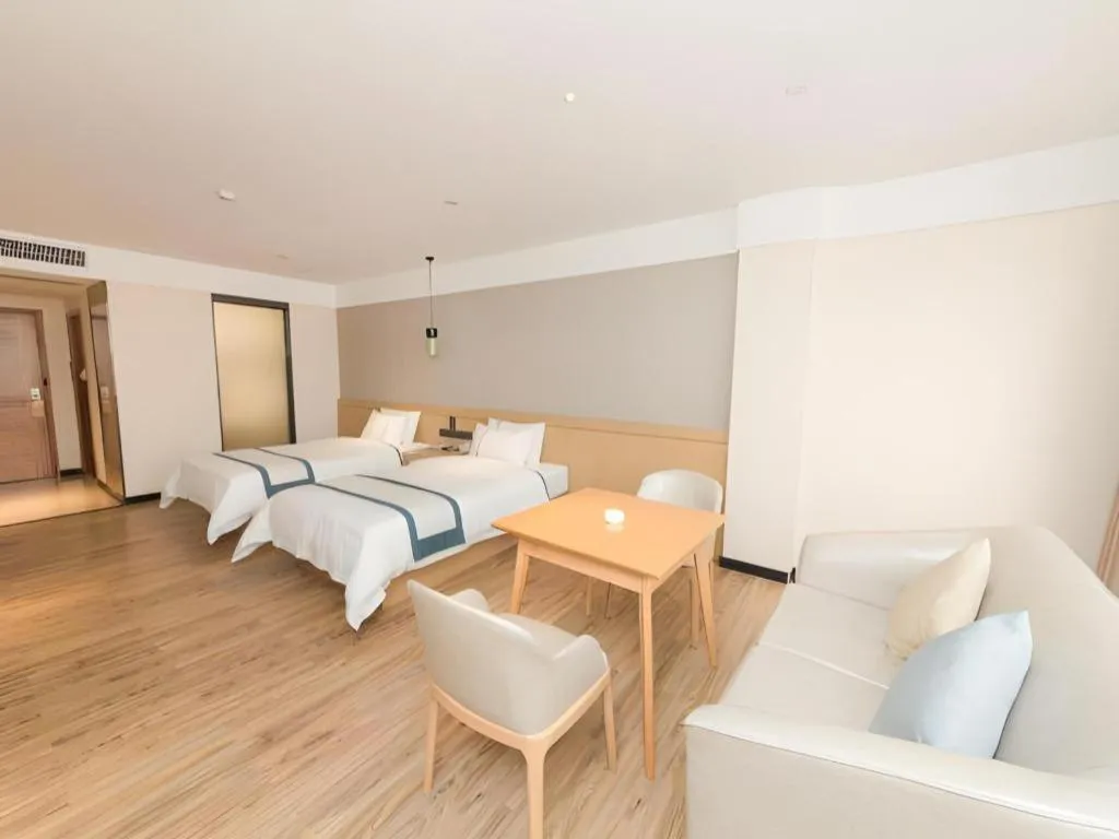 Bed in City Comfort Inn Guangzhou Panyu Qiaonan Aoyuan Plaza