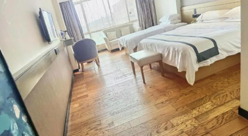 Bed in City Comfort Inn Guangzhou Panyu Qiaonan Aoyuan Plaza