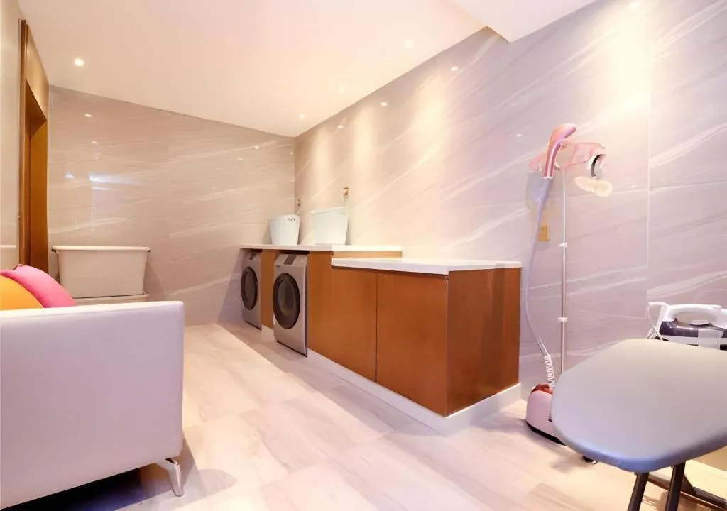 Borrman Hotel Guiyang Guanshanhu International Conference Center Metro Station