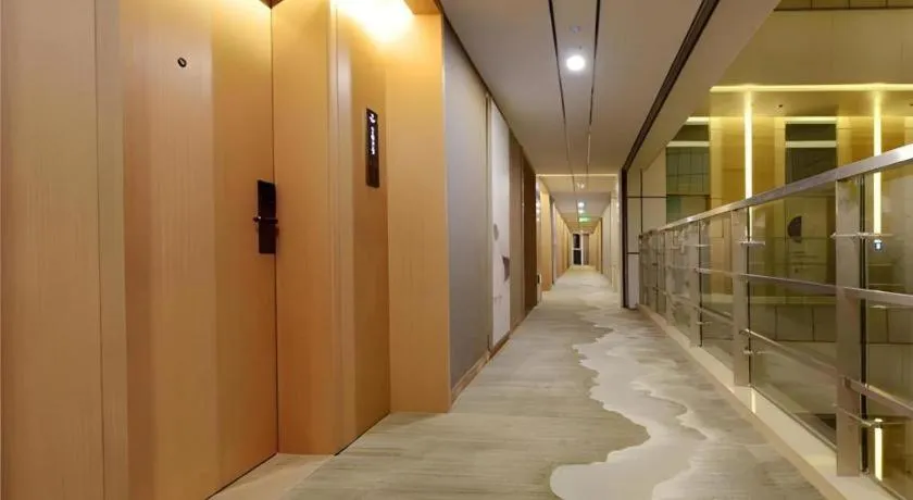 Borrman Hotel Guiyang Guanshanhu International Conference Center Metro Station