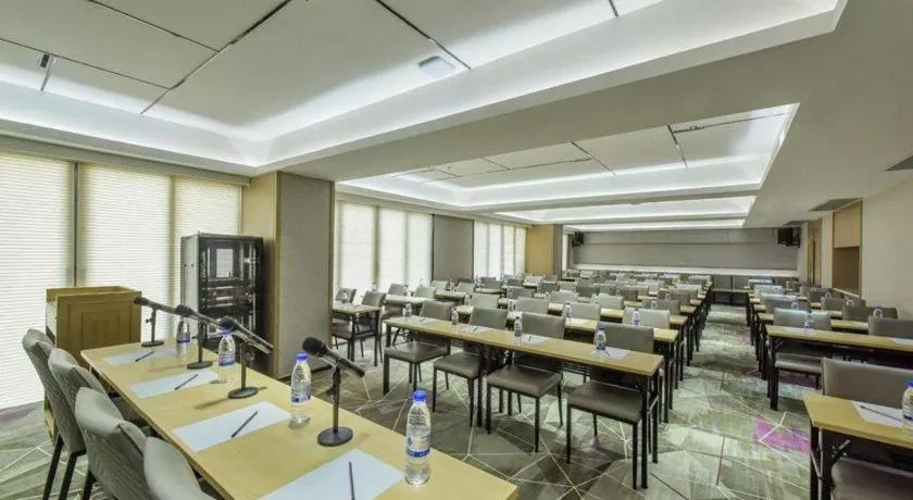 Borrman Hotel Guiyang Guanshanhu International Conference Center Metro Station