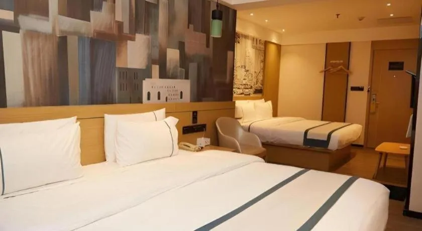 Bed in City Comfort Inn Guangzhou Shisanhang Shangxiajiu Pedestrian Street 1st Branch