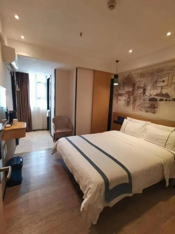 Bed in City Comfort Inn Guangzhou Shisanhang Shangxiajiu Pedestrian Street 1st Branch