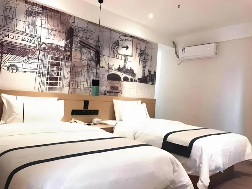 Bed in City Comfort Inn Guangzhou Shisanhang Shangxiajiu Pedestrian Street 1st Branch
