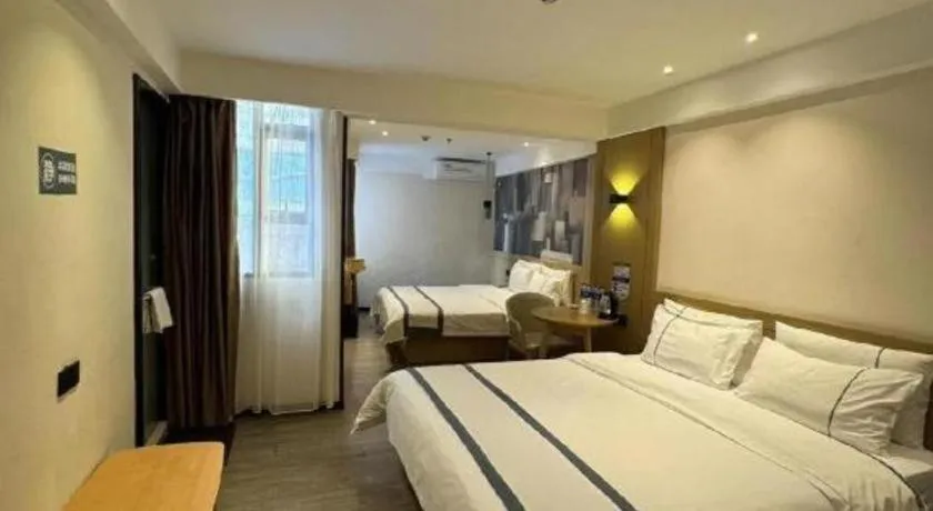 Bed in City Comfort Inn Guangzhou Shisanhang Shangxiajiu Pedestrian Street 1st Branch