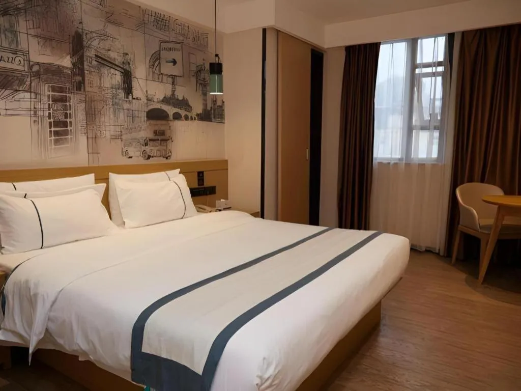 Bed in City Comfort Inn Guangzhou Shisanhang Shangxiajiu Pedestrian Street 1st Branch