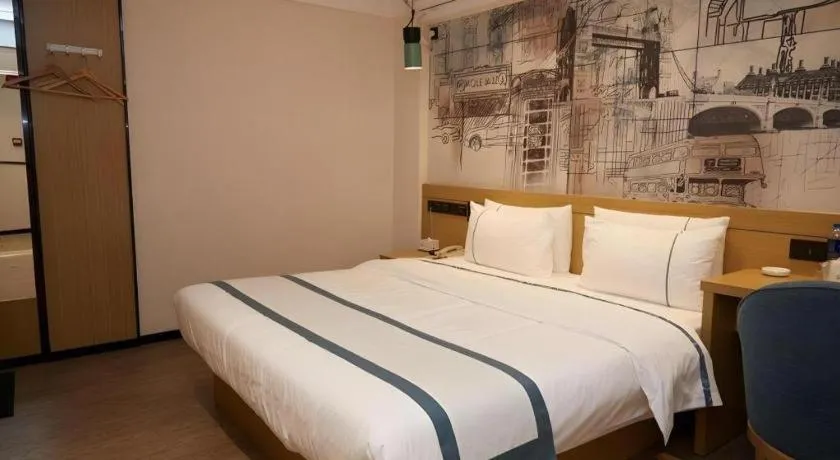 Bed in City Comfort Inn Guangzhou Shisanhang Shangxiajiu Pedestrian Street 1st Branch