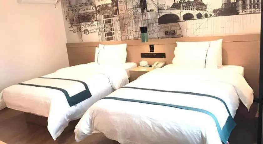 Bed in City Comfort Inn Guangzhou Shisanhang Shangxiajiu Pedestrian Street 1st Branch