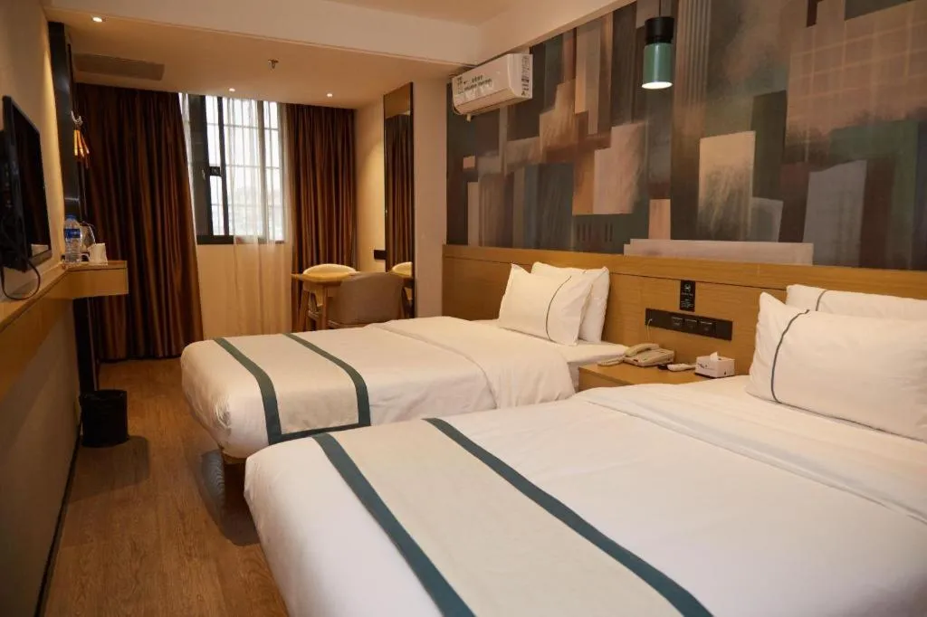 Bed in City Comfort Inn Guangzhou Shisanhang Shangxiajiu Pedestrian Street 1st Branch