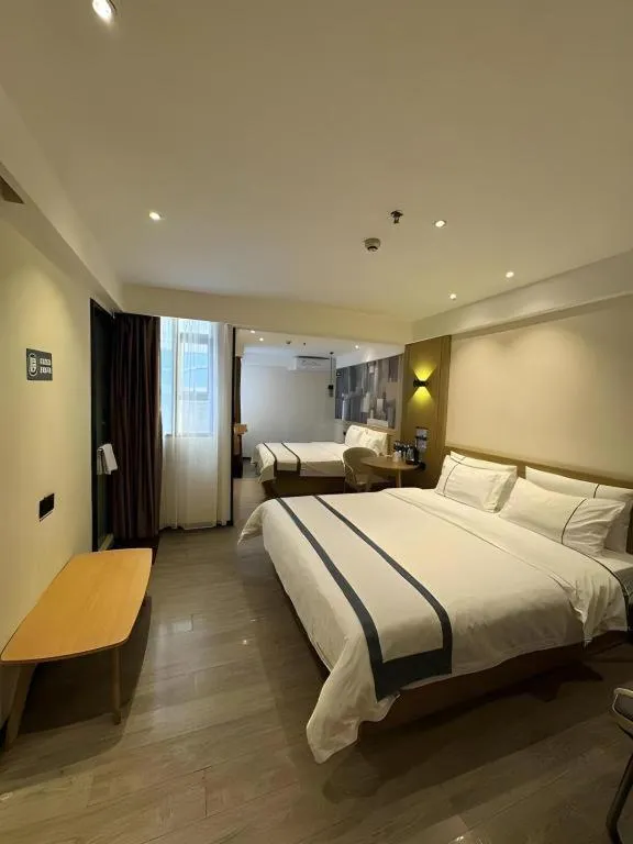 Bed in City Comfort Inn Guangzhou Shisanhang Shangxiajiu Pedestrian Street 1st Branch