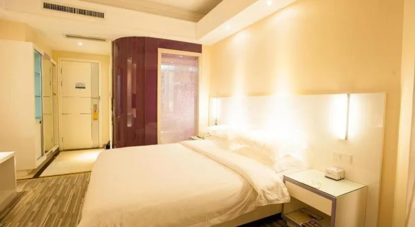 Bed in City Comfort Inn Wuhan Ikea