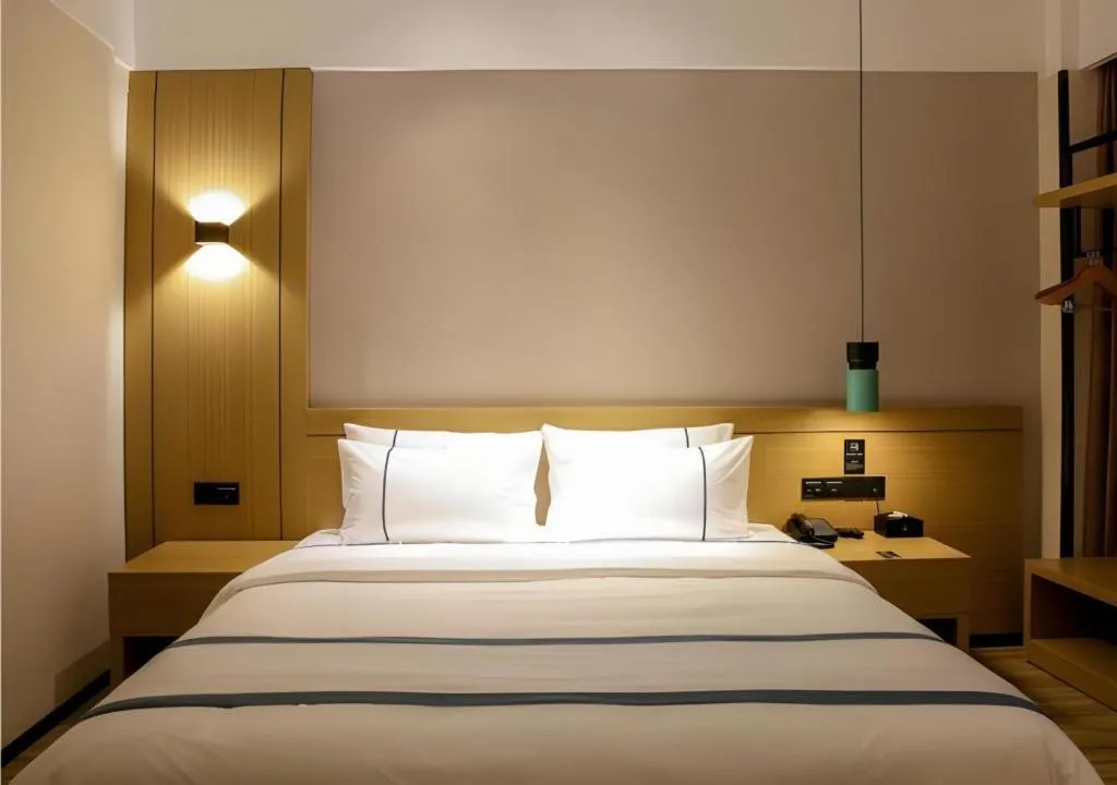 Bed in City Comfort Inn Wuhan Ikea