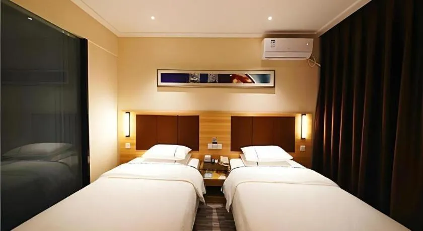 Bed in City Comfort Inn Wuhan Hankou Jiangtan