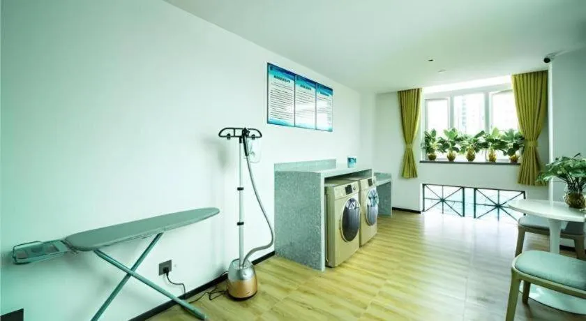 Echarm Hotel Guangzhou Changlong Shiqiao Metro Station