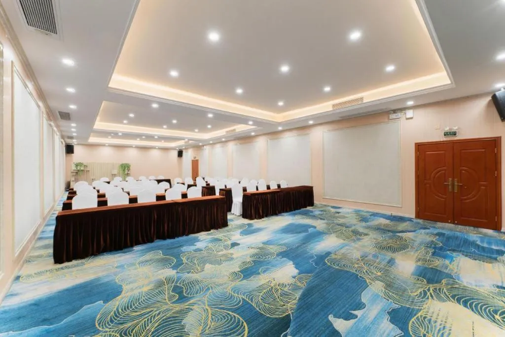 Echarm Hotel Guangzhou Changlong Shiqiao Metro Station