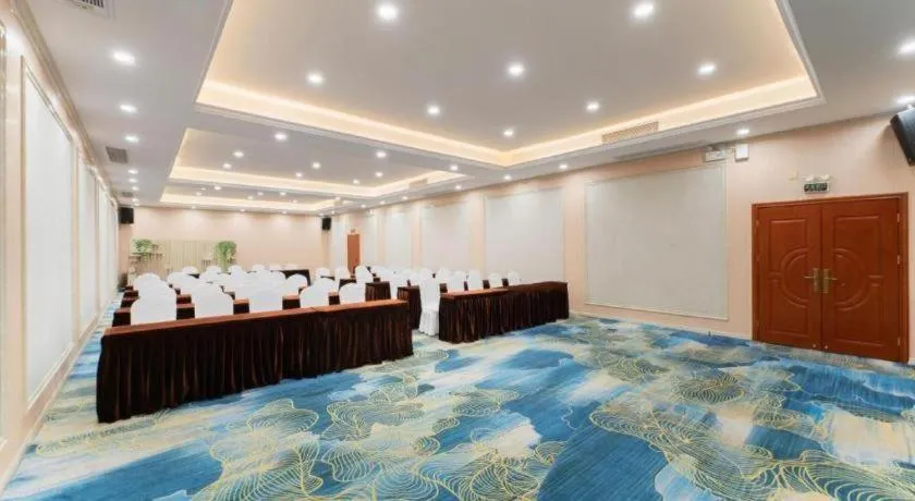 Echarm Hotel Guangzhou Changlong Shiqiao Metro Station