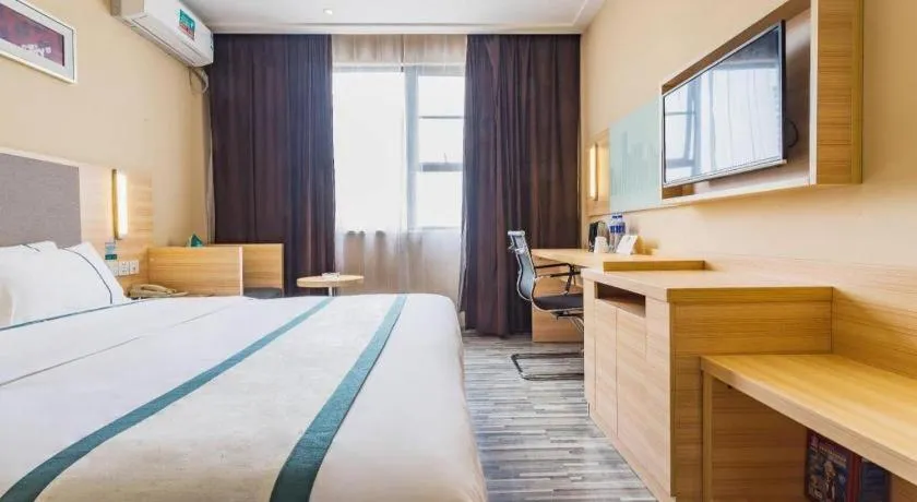 Bed in City Comfort Inn Guangzhou Tianhe District Tangxia Exhibition Center