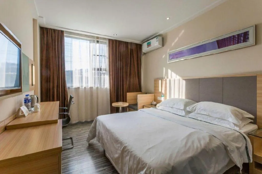 Bed in City Comfort Inn Guangzhou Tianhe District Tangxia Exhibition Center