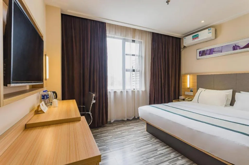 Bed in City Comfort Inn Guangzhou Tianhe District Tangxia Exhibition Center