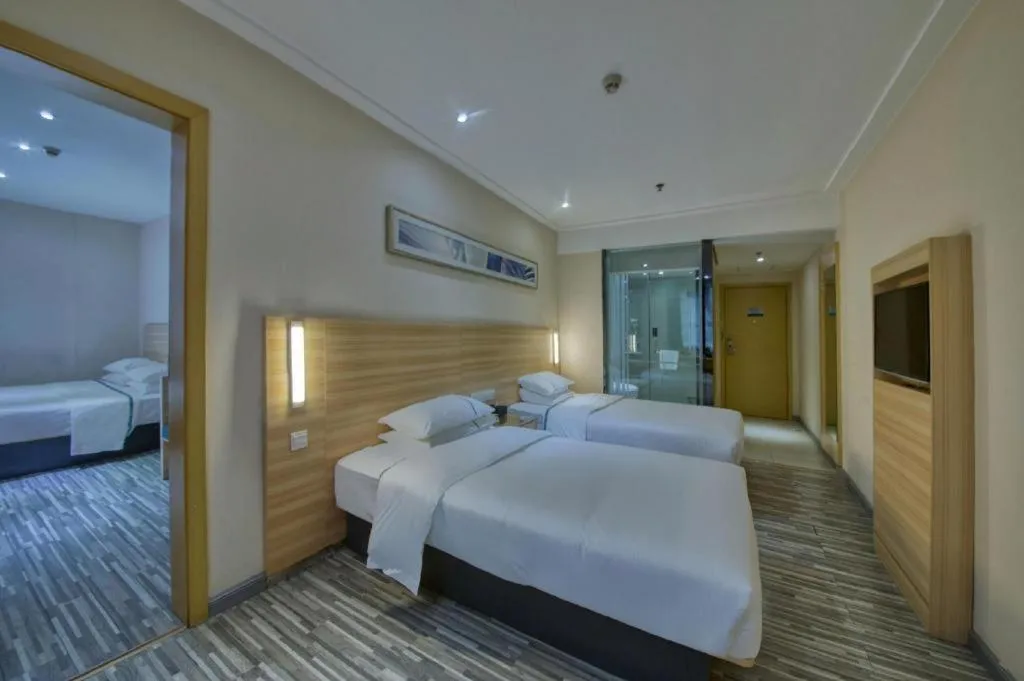 Bed in City Comfort Inn Guangzhou Tianhe District Tangxia Exhibition Center