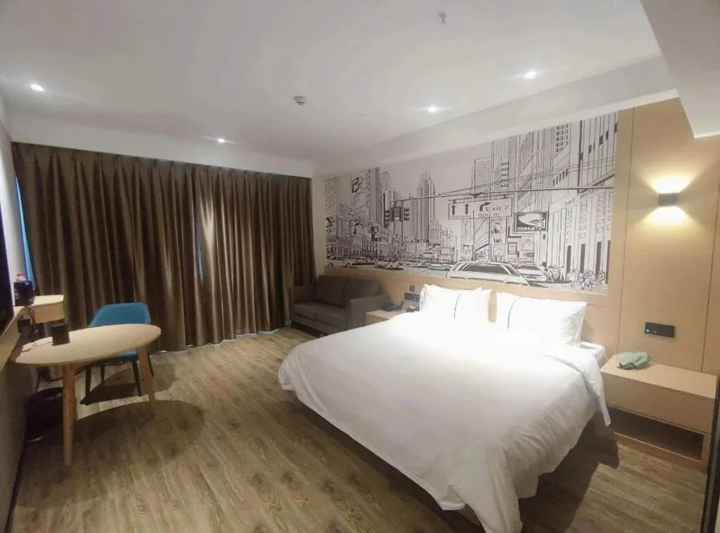 Bed in City Comfort Inn Wuhan Jinyinhu Garden Expo Park