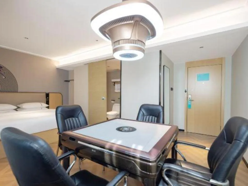 Bed in City Comfort Inn Wuhan Jinyinhu Garden Expo Park