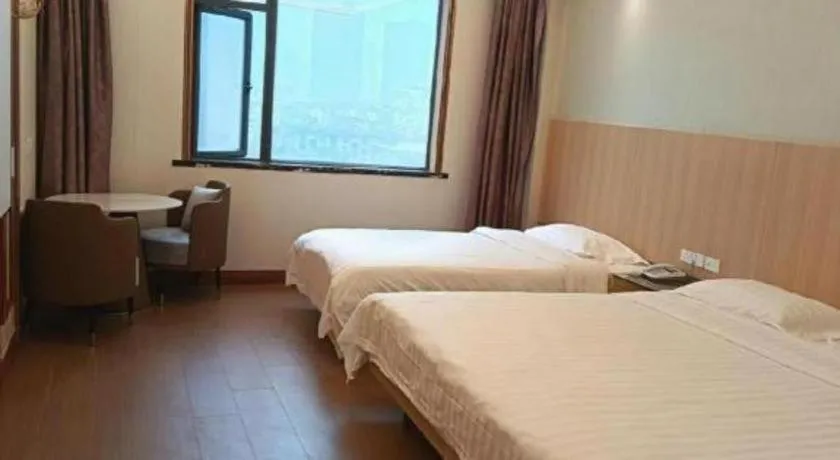 Bed in City Comfort Inn Wuhan Jinyinhu Garden Expo Park