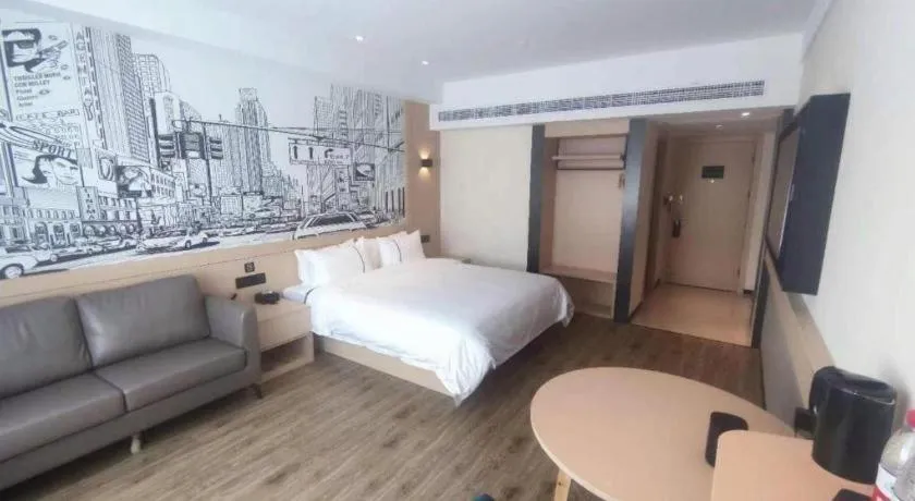 Bed in City Comfort Inn Wuhan Jinyinhu Garden Expo Park