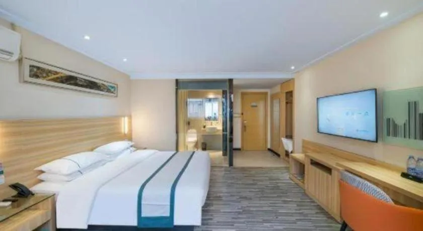 Bed in City Comfort Inn Wuhan Jinyinhu Garden Expo Park