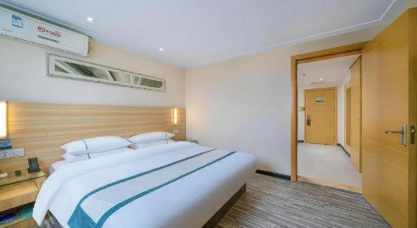 Bed in City Comfort Inn Wuhan Jinyinhu Garden Expo Park