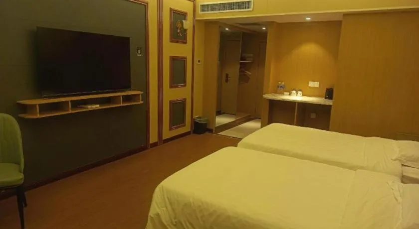 Bed in City Comfort Inn Wuhan Jinyinhu Garden Expo Park