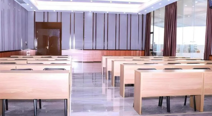 Borrman Hotel Maoming Avenue Donghui City