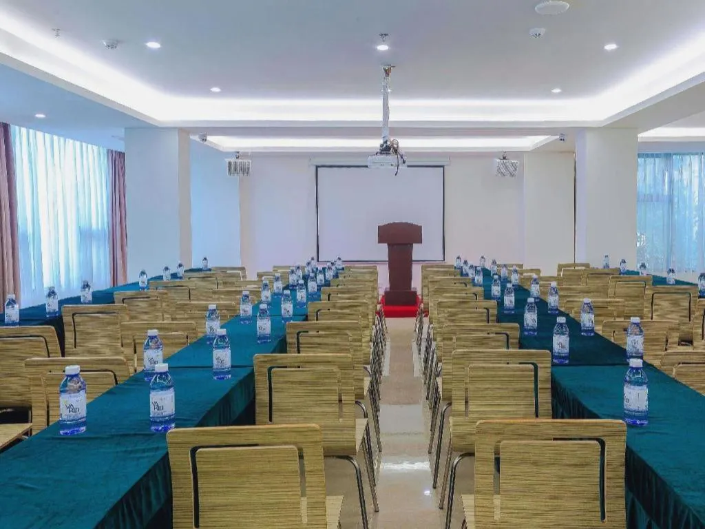 Borrman Hotel Zhanjiang Shimao Building High-speed Railway Station