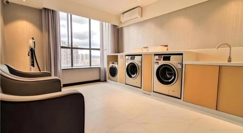 Borrman Hotel Puning International Commodity City Wantaihui