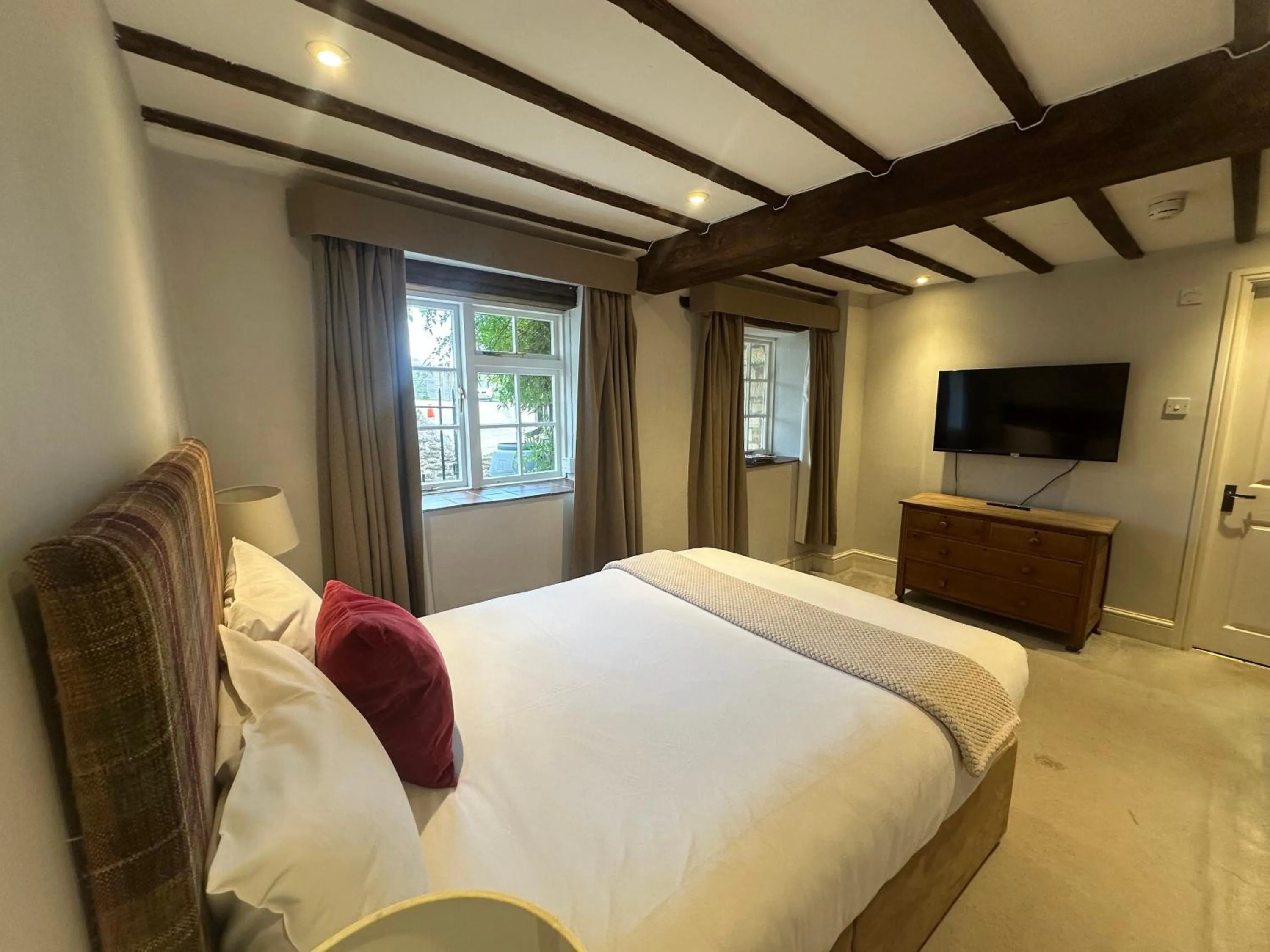 Bed in The Moonraker Hotel