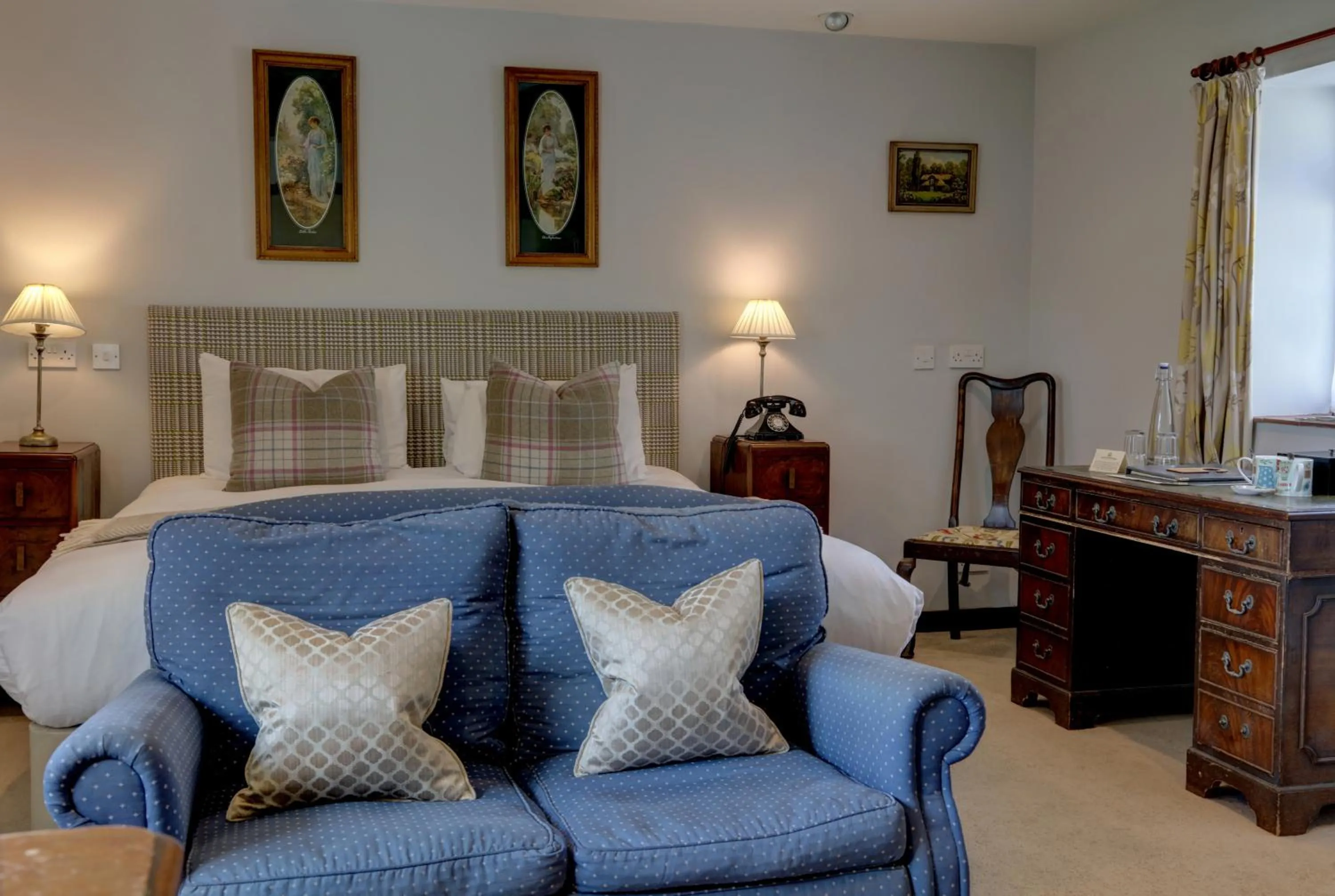 Bed in The Moonraker Hotel