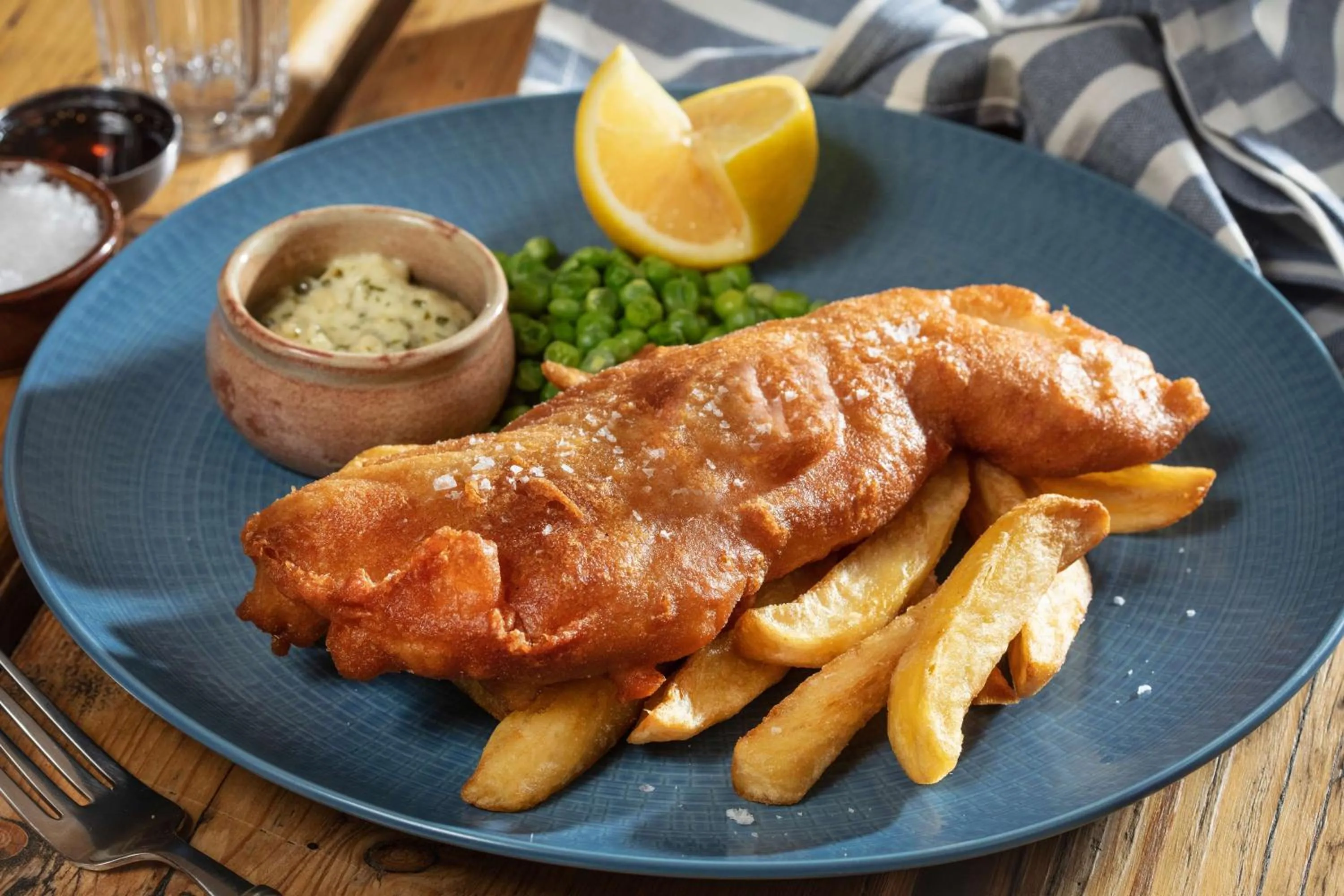 Restaurant/places to eat in The Moonraker Hotel