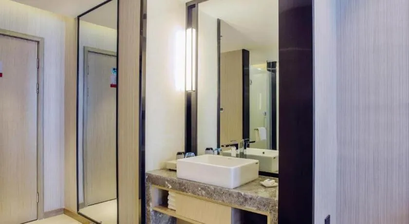 Echarm Hotel Xinyu Railway Station Baoshi Park