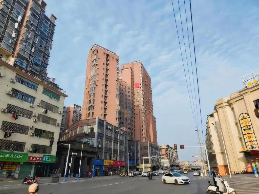 Echarm Hotel Xinyu Railway Station Baoshi Park