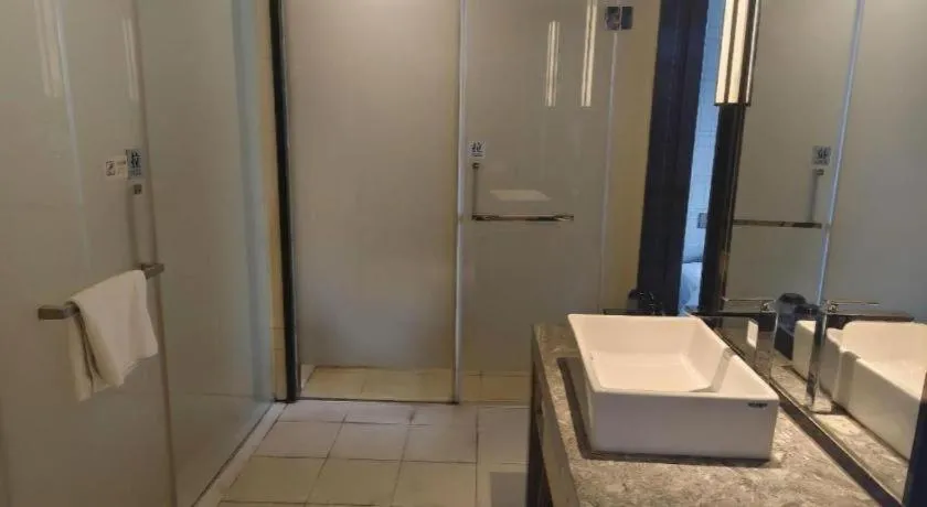 Echarm Hotel Xinyu Railway Station Baoshi Park