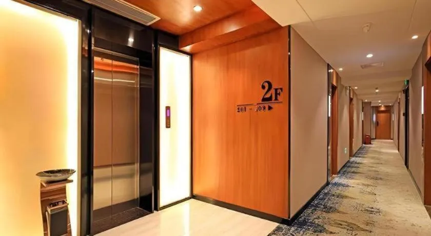 Immersing Hotel Guilin Two Rivers and Four Lakes Dongxi Alley