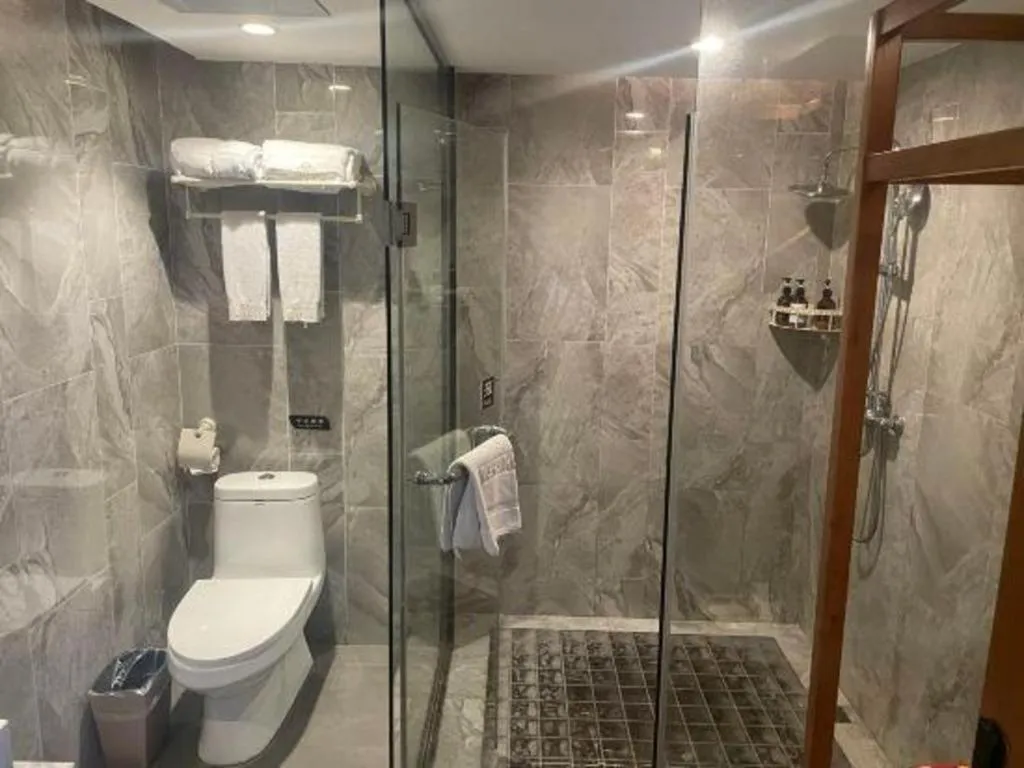 Immersing Hotel Guilin Two Rivers and Four Lakes Dongxi Alley