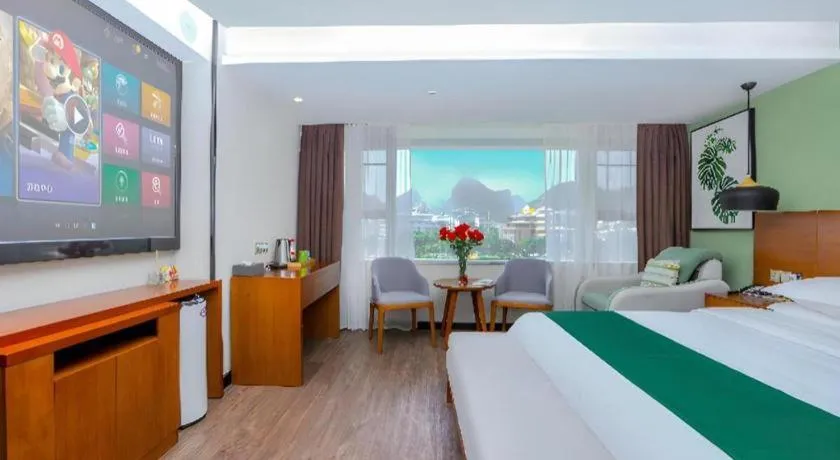 Bed in Immersing Hotel Guilin Two Rivers and Four Lakes Dongxi Alley