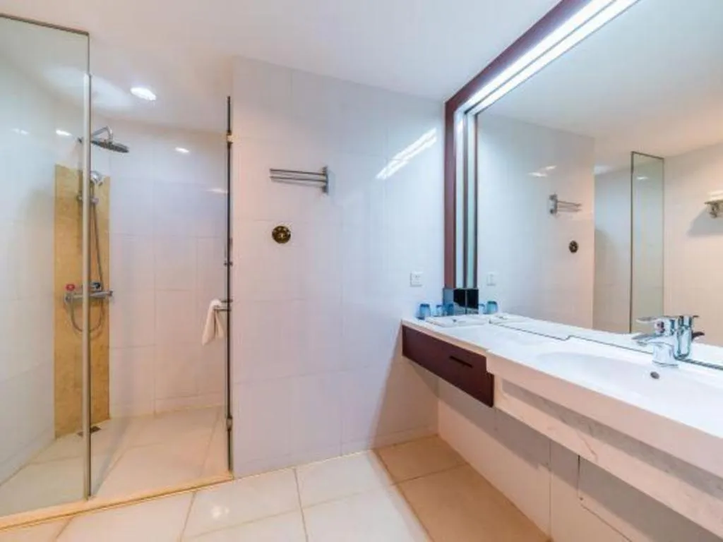 Borrman Hotel Guangzhou Changlong Shiqiao Metro Station