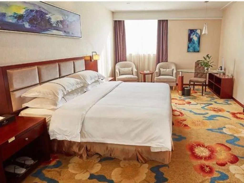 Bed in Borrman Hotel Guangzhou Changlong Shiqiao Metro Station