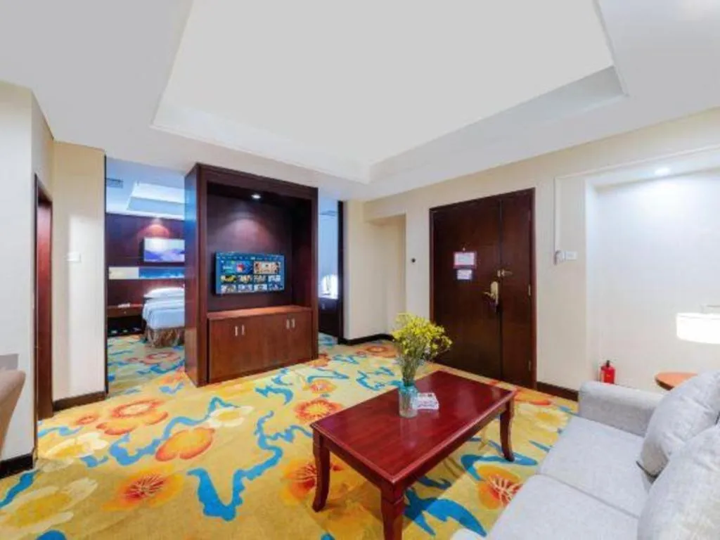 Borrman Hotel Guangzhou Changlong Shiqiao Metro Station