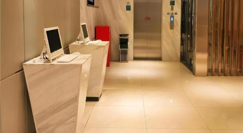 City Comfort Inn Wuhan Children's Hospital Xianggang Road Metro Station